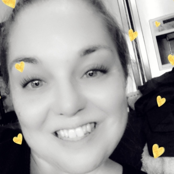 Meet your Posher, Jen - Picture 3 of 4